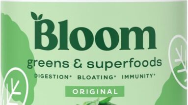 Bloom Nutrition Super Greens Powder Smoothie Review