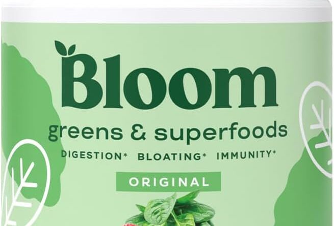 Bloom Nutrition Super Greens Powder Smoothie Review